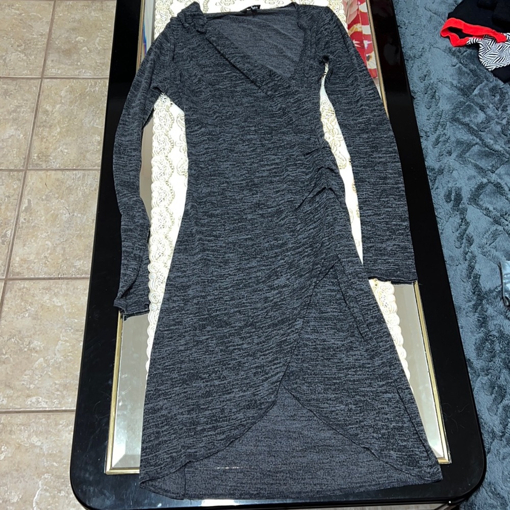 Aritzia Wilfred Free dark grey v-neck faux wrap dress